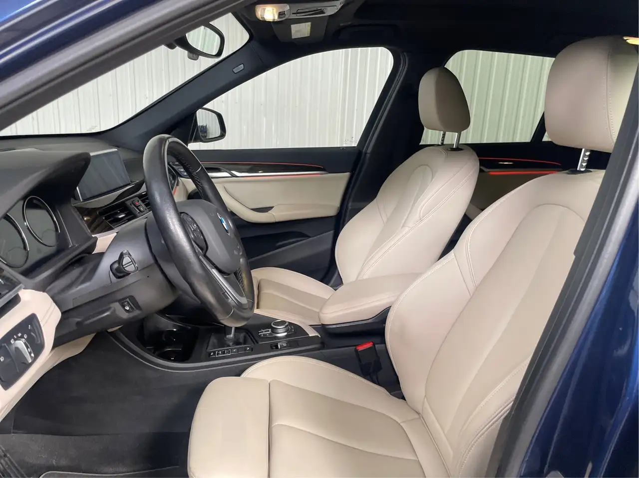 BMW X1 снимка BMW X1