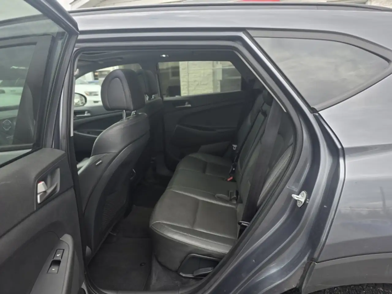 Hyundai TUCSON снимка Hyundai TUCSON