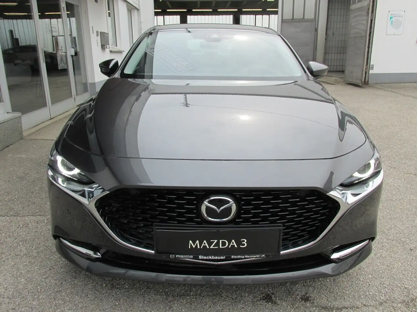 Mazda 3 Mazda3 Sedan Skyactiv G122 Comfort+/ST Grau - 2