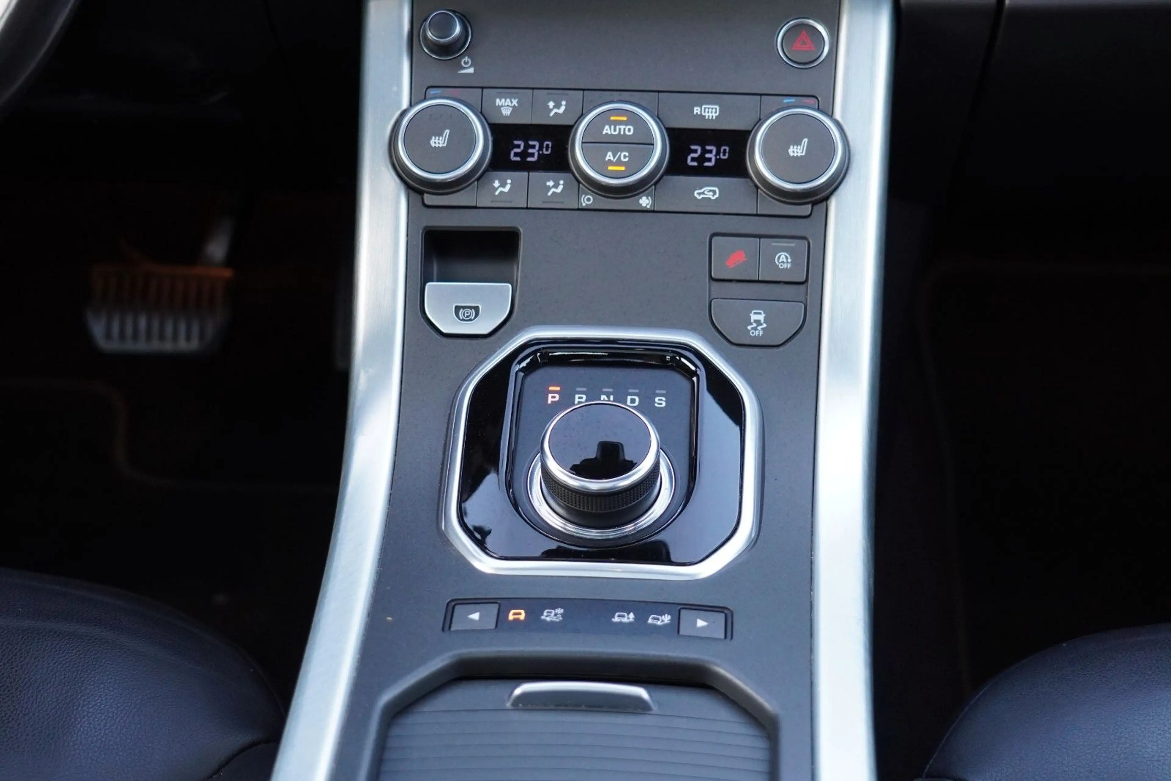 Land Rover Range Rover Evoque SE MIT 3 JAHREN GARANTIE — photo 15
