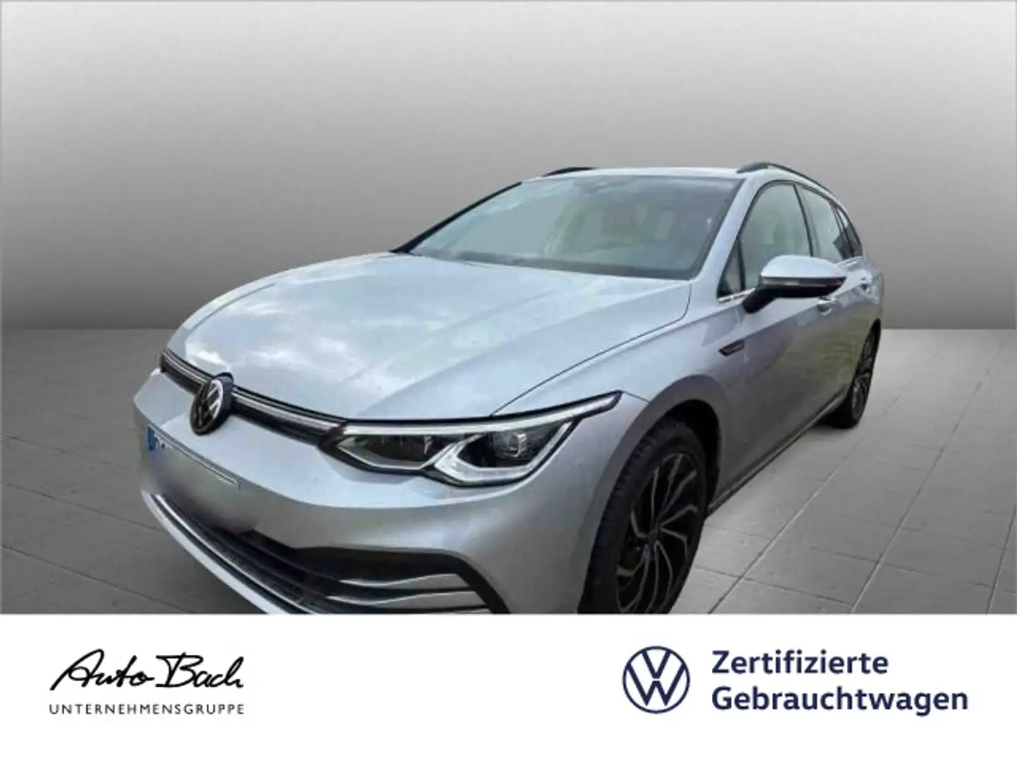 Volkswagen Golf Variant Golf VIII Variant 1.5 eTSI DSG Style, Navi, LED- Plateado - 1