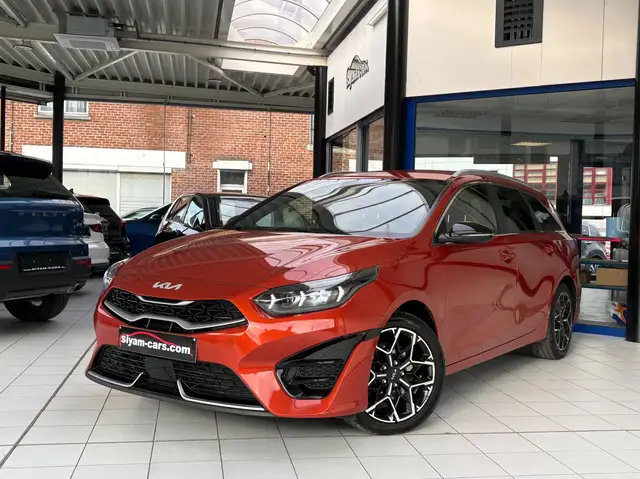 Kia Ceed SW / cee'd SW 1.6 CRDi *GT-LINE*XENON*CUIR*GPS*CAMERA*JANTES*