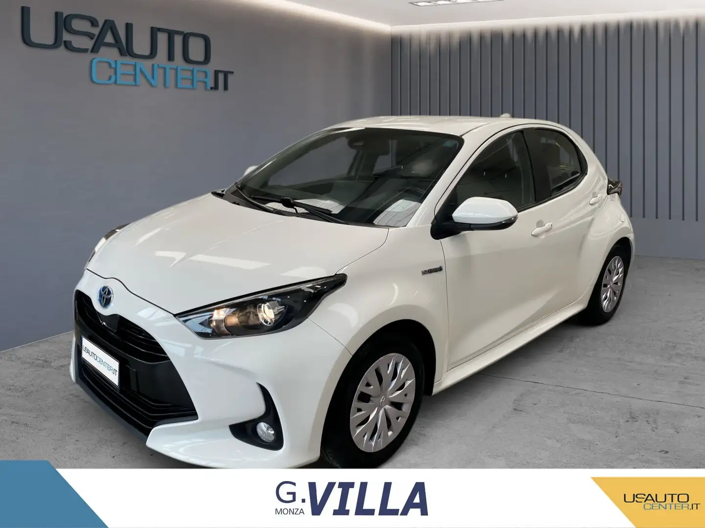 Toyota Yaris 1.5h Business Bianco - 1