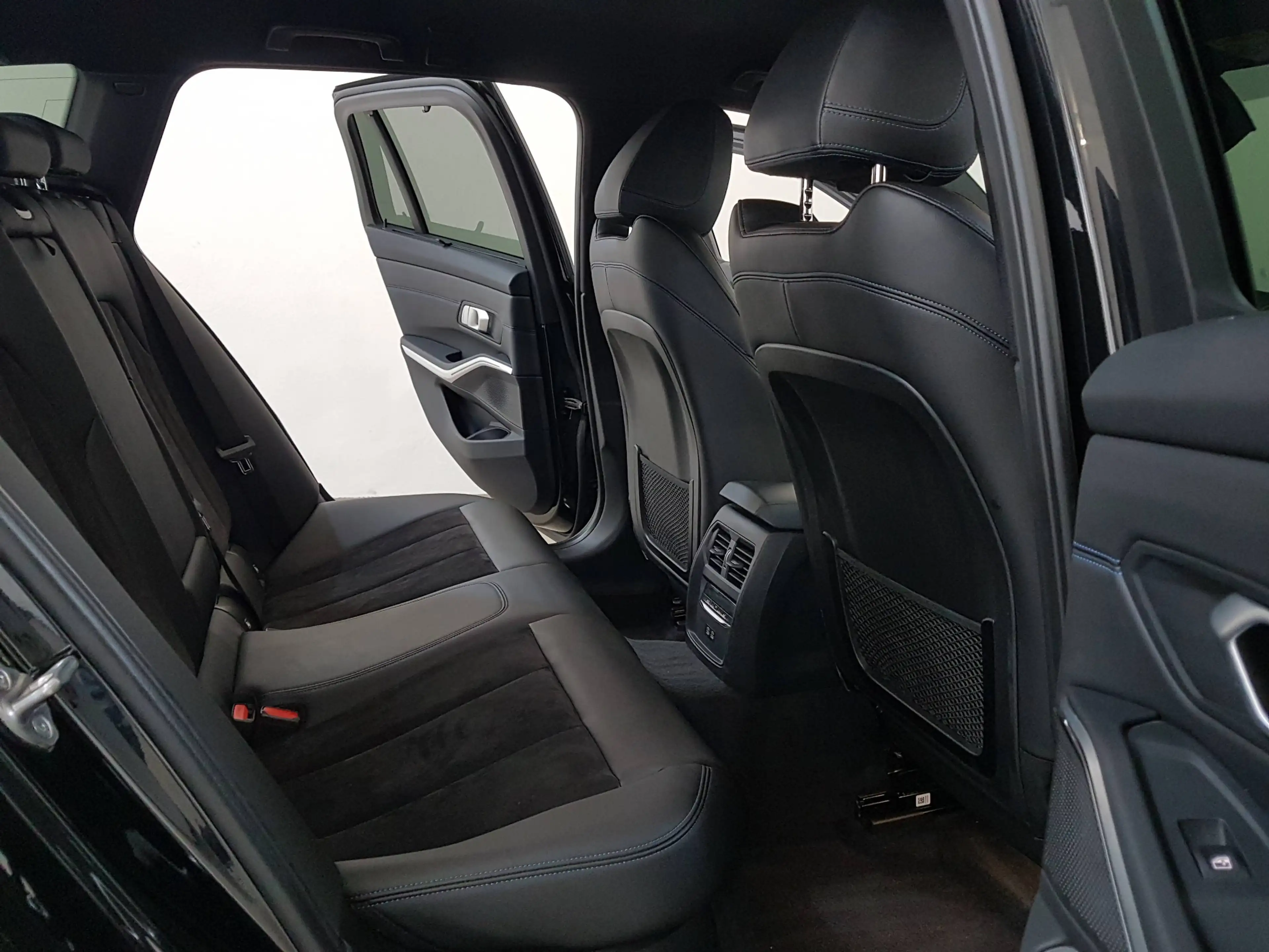BMW 320 M Sportpaket — photo 15