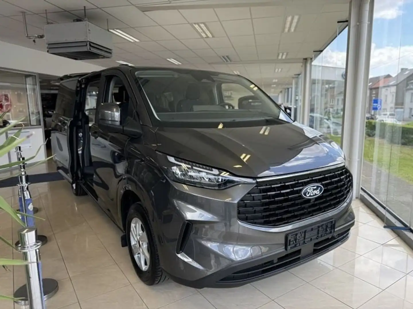 Ford Tourneo Custom Trend 2.0 diesel 136ch Gris - 1