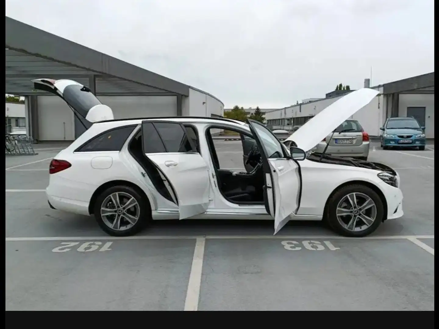 Mercedes-Benz C 180 T- Modell Weiß - 2