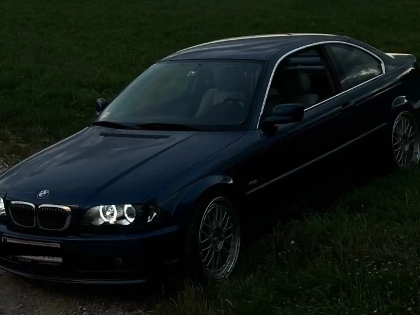 BMW 323 323i Coupé Comfort-Edition Niebieski - 2