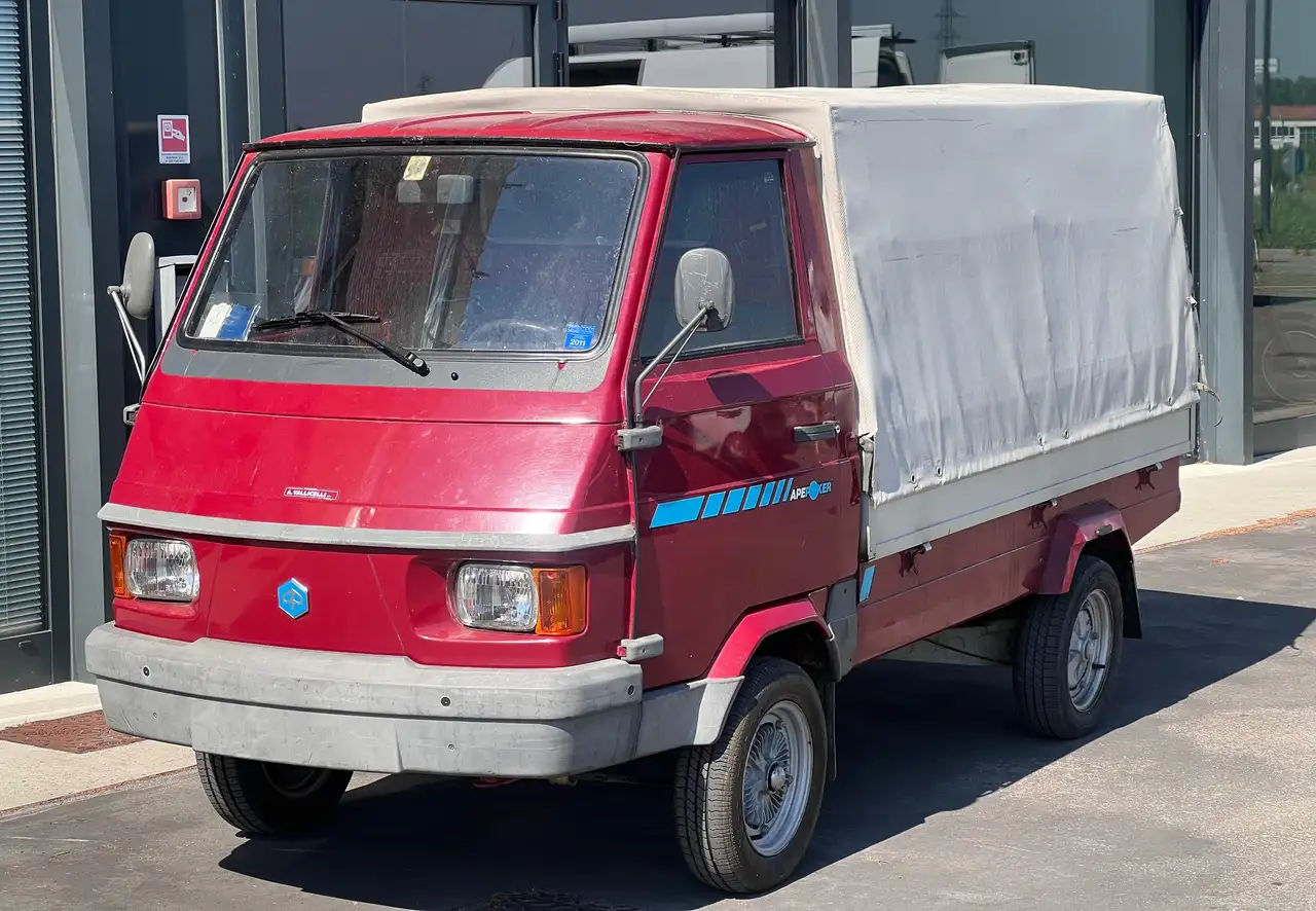 Piaggio Ape Poker benzina con centina, foto 3