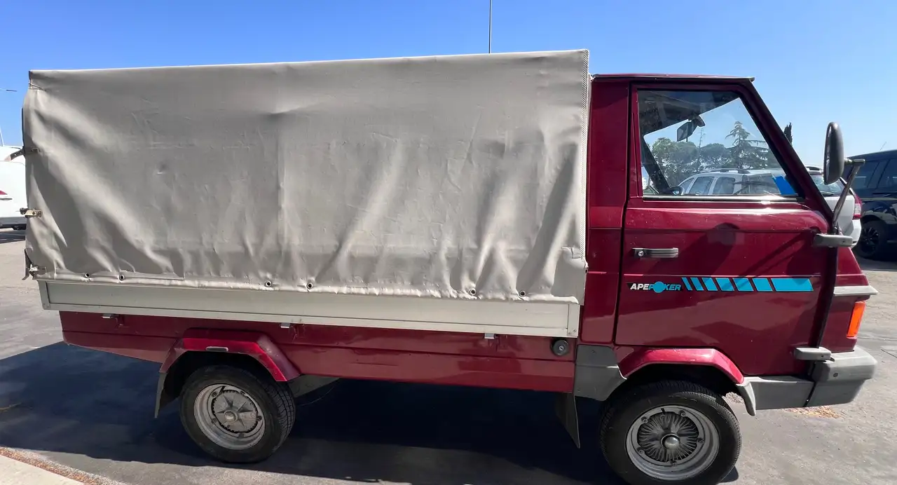 Piaggio Ape Poker benzina con centina, foto 2