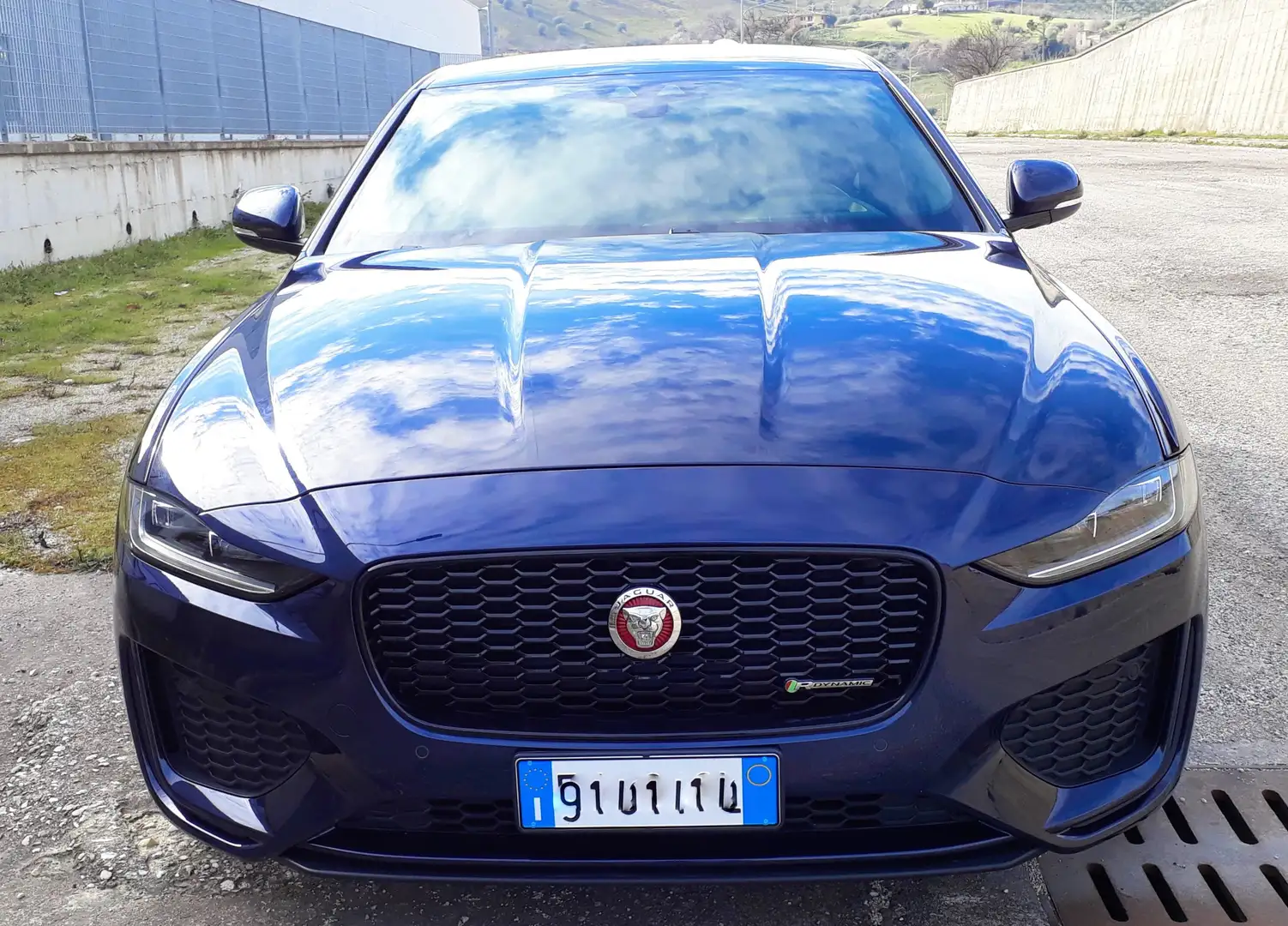 Jaguar XE XE 2.0d i4 R-Dynamic S awd 180cv auto Azul - 2