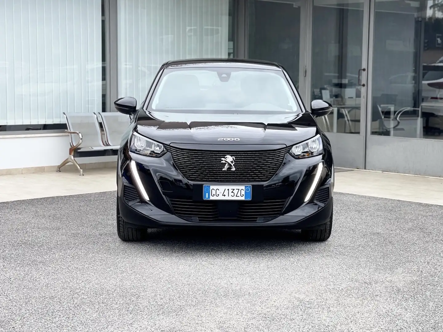 Peugeot 2008 1.2 Benzina 131CV E6 Neo. Automatica - 2021 Noir - 2