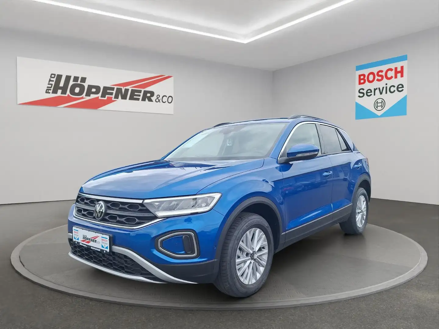 Volkswagen T-Roc Life 1.5 TSI / AHK / Navi /RFK / SunSet Blauw - 1