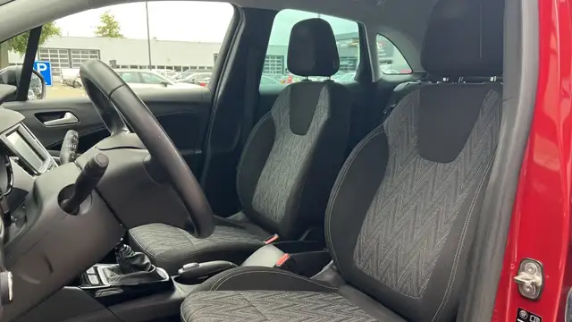 Opel Crossland X view 9
