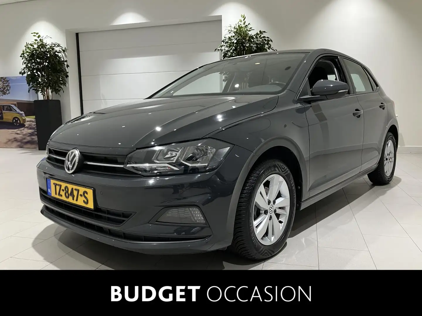 Volkswagen Polo 1.0 MPI Comfortline Business 75 PK | Parkeersensor Gris - 1