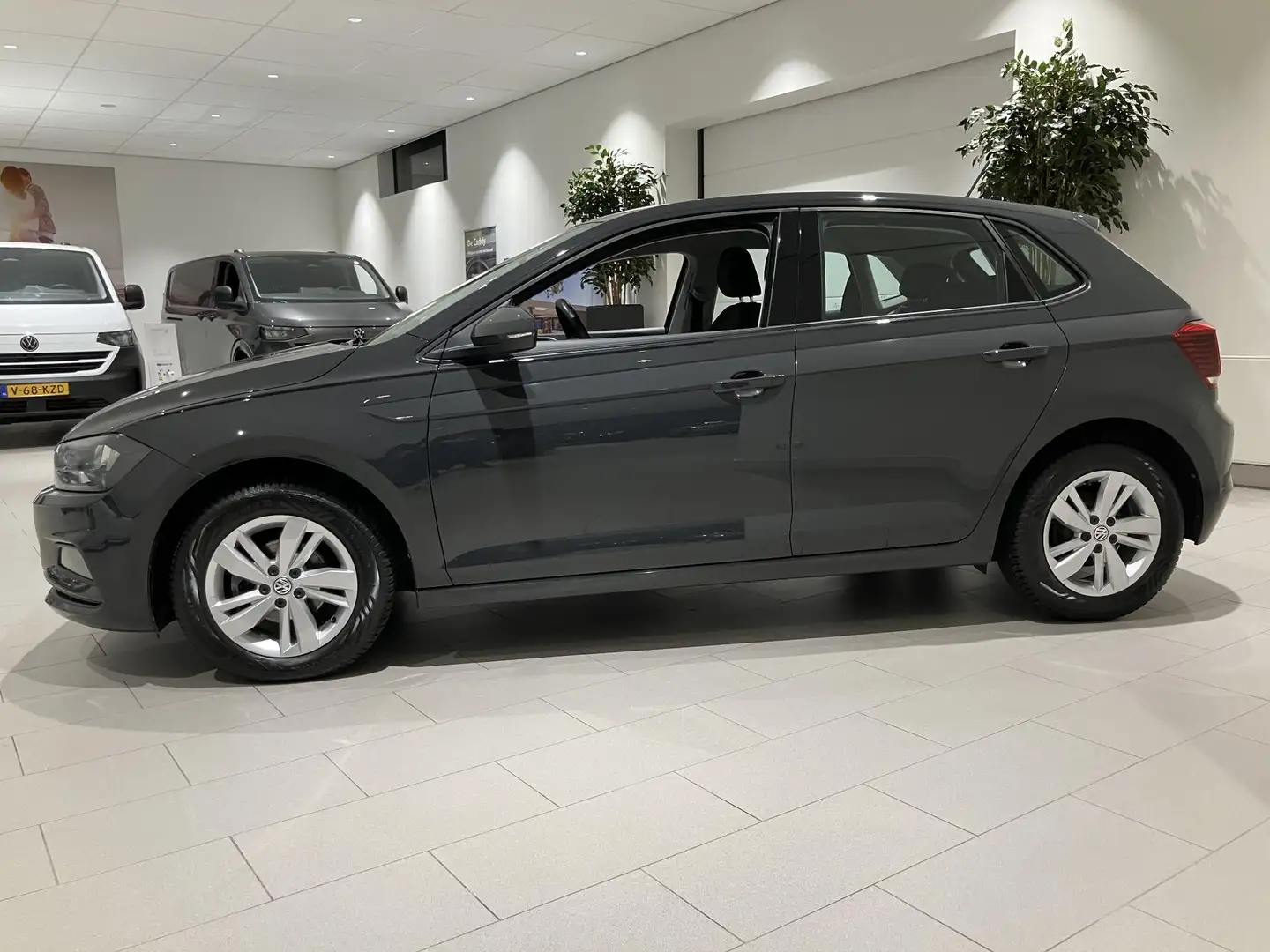 Volkswagen Polo 1.0 MPI Comfortline Business 75 PK | Parkeersensor Gris - 2