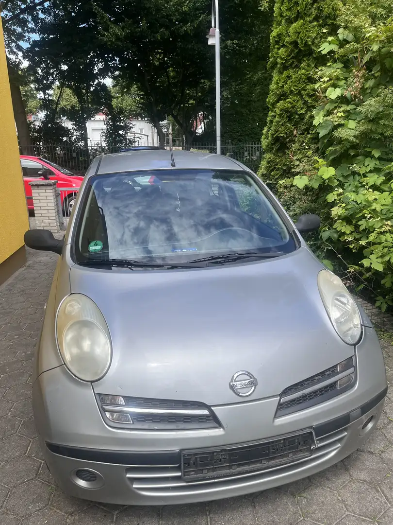 Nissan Micra Visia Gris - 1