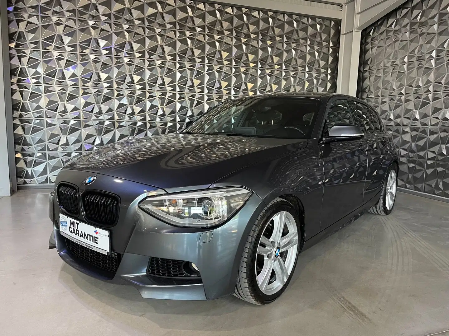 BMW 116 i  *NAVI*LEDTfl*5-trg*Alcantara*M-SPORT* Gris - 1
