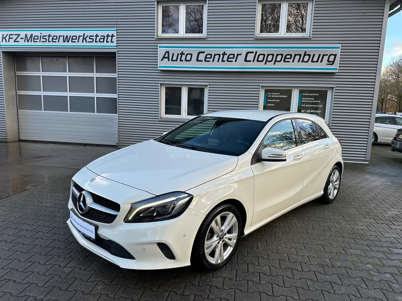 Mercedes-Benz A 220