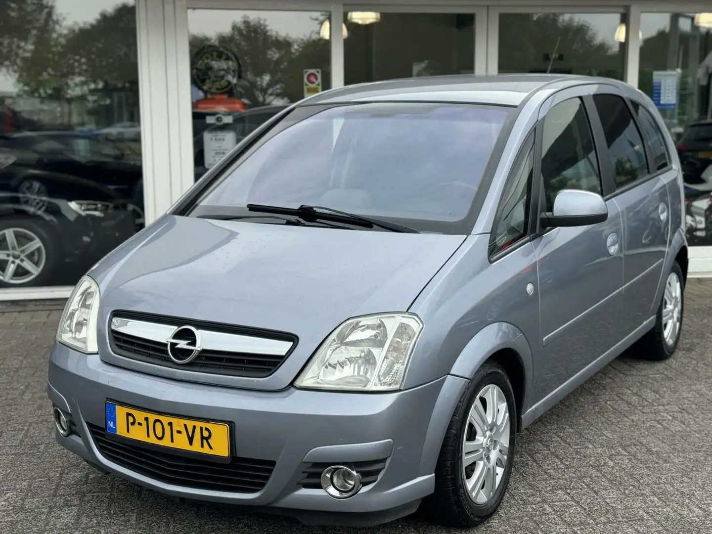 Opel Meriva 1.7 CDTi 100pk 6bak,Cosmo,Clima,Cruise,Achteruitri Grijs - 2