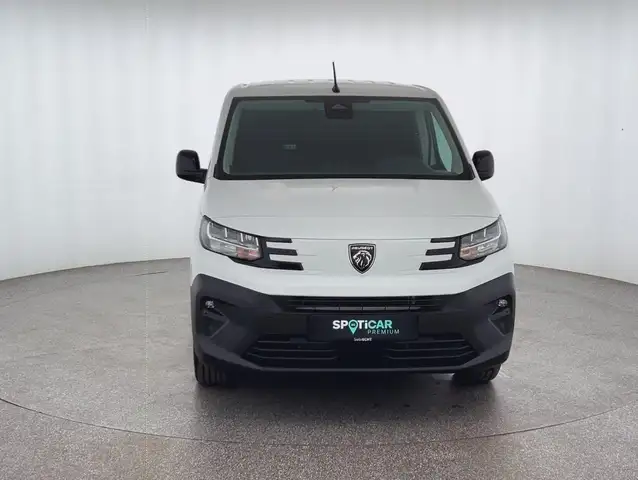 Peugeot Partner view 2