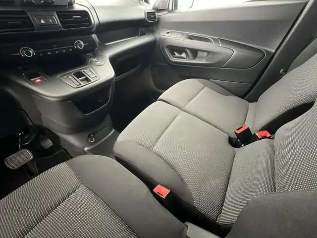 Peugeot Partner view 14
