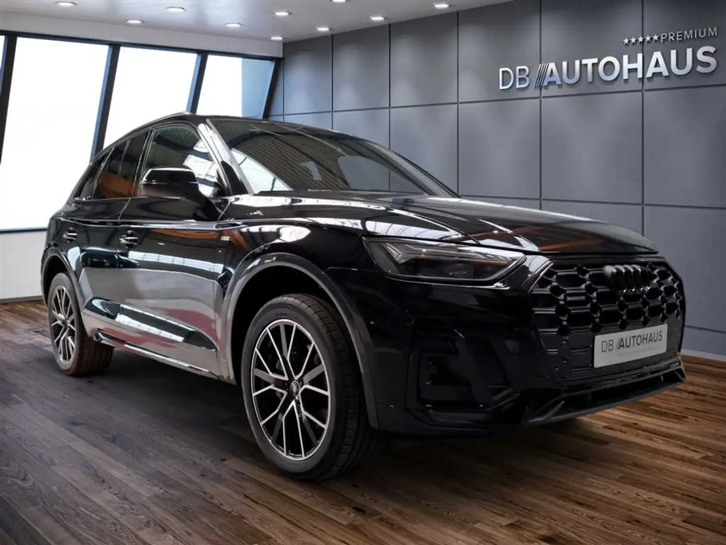 Audi Q5 S line 45 2.0 TFSI quattro S-tronic Schwarz - 2