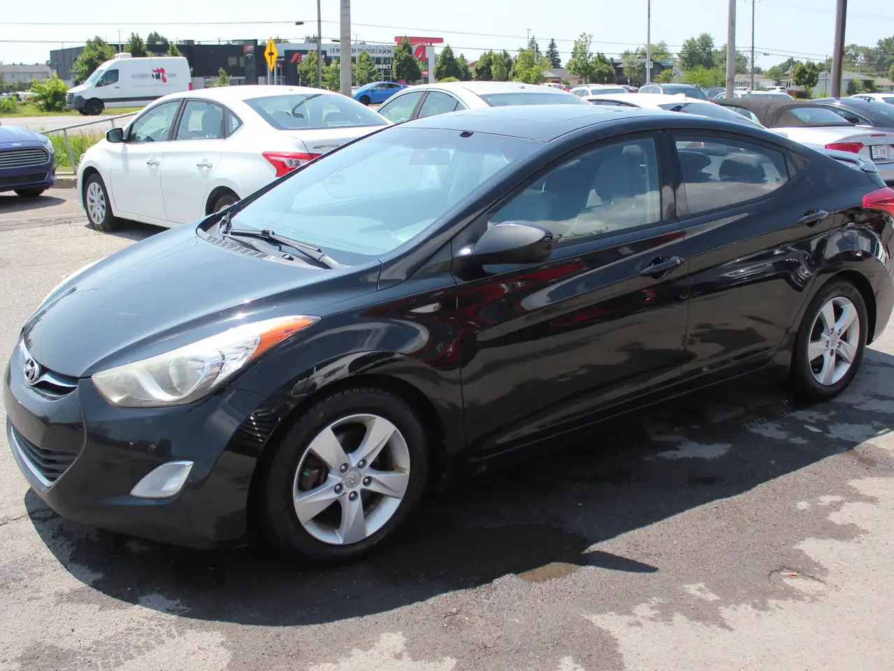 Hyundai ELANTRA fotografie Hyundai ELANTRA