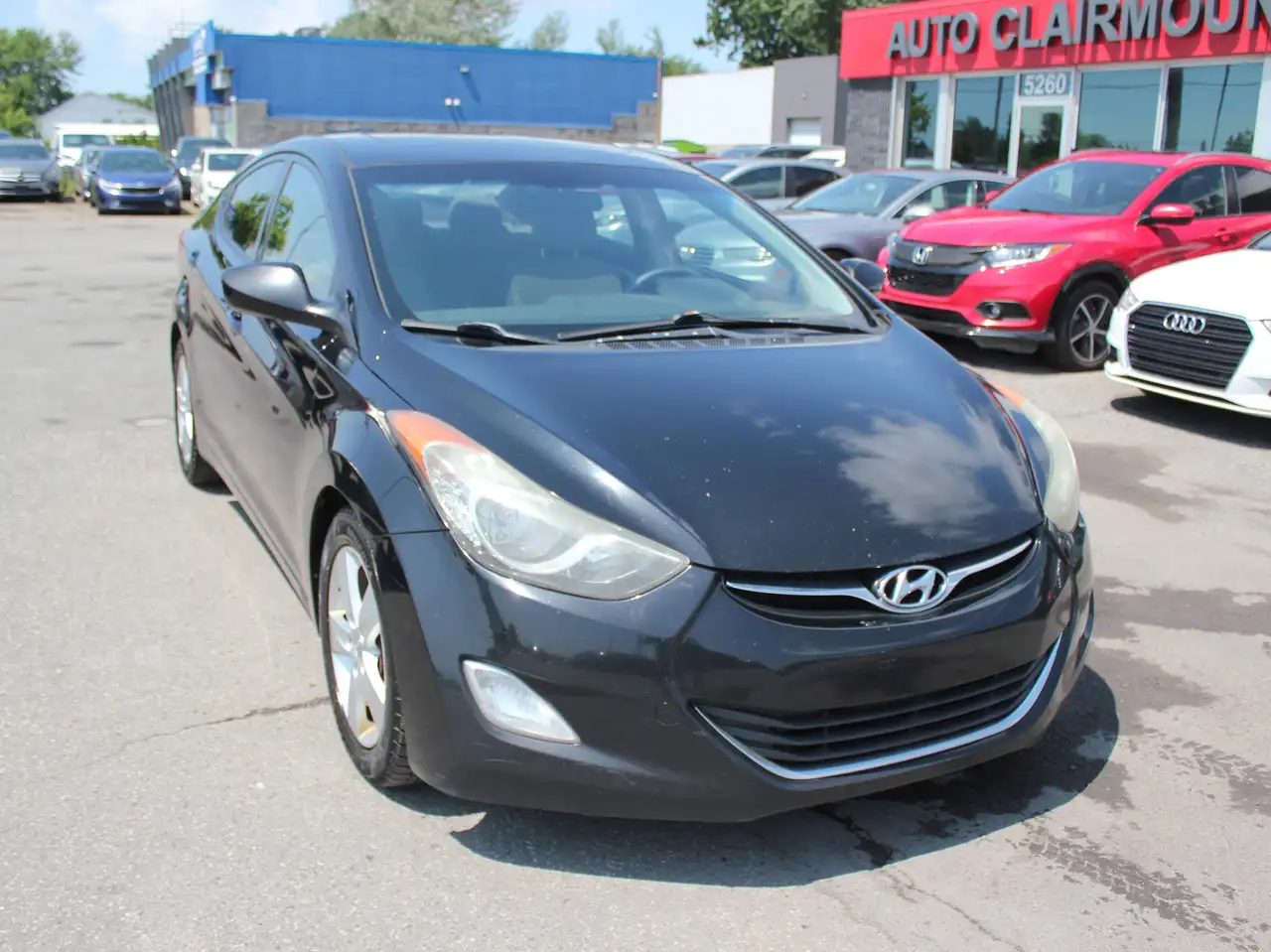 Hyundai ELANTRA fotografie Hyundai ELANTRA