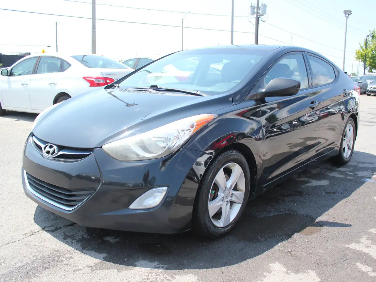 Hyundai ELANTRA fotografie Hyundai ELANTRA
