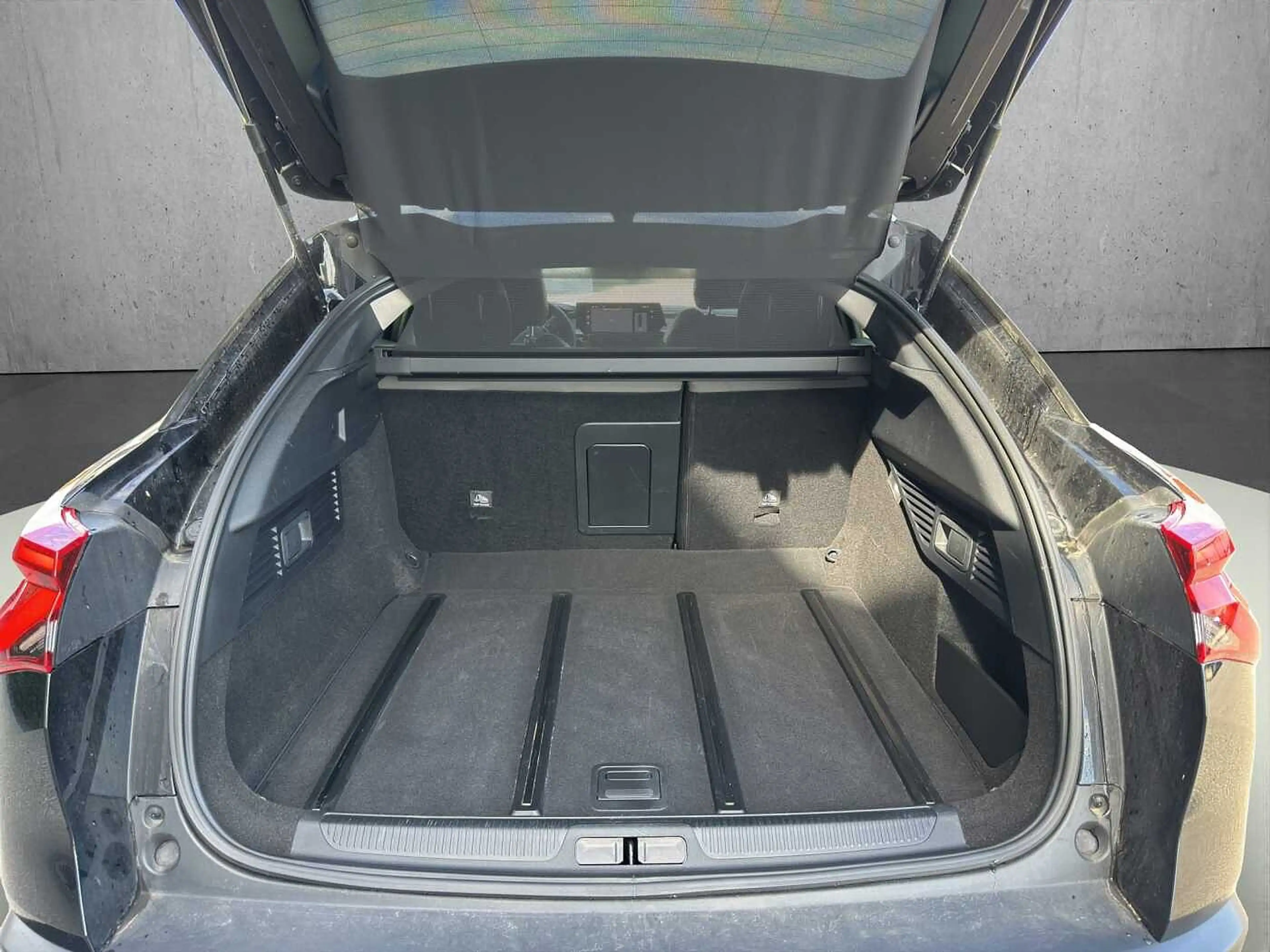 Citroen C5 X 145 Hybrid Plus //Winterpaket/LED /Kamera — photo 14