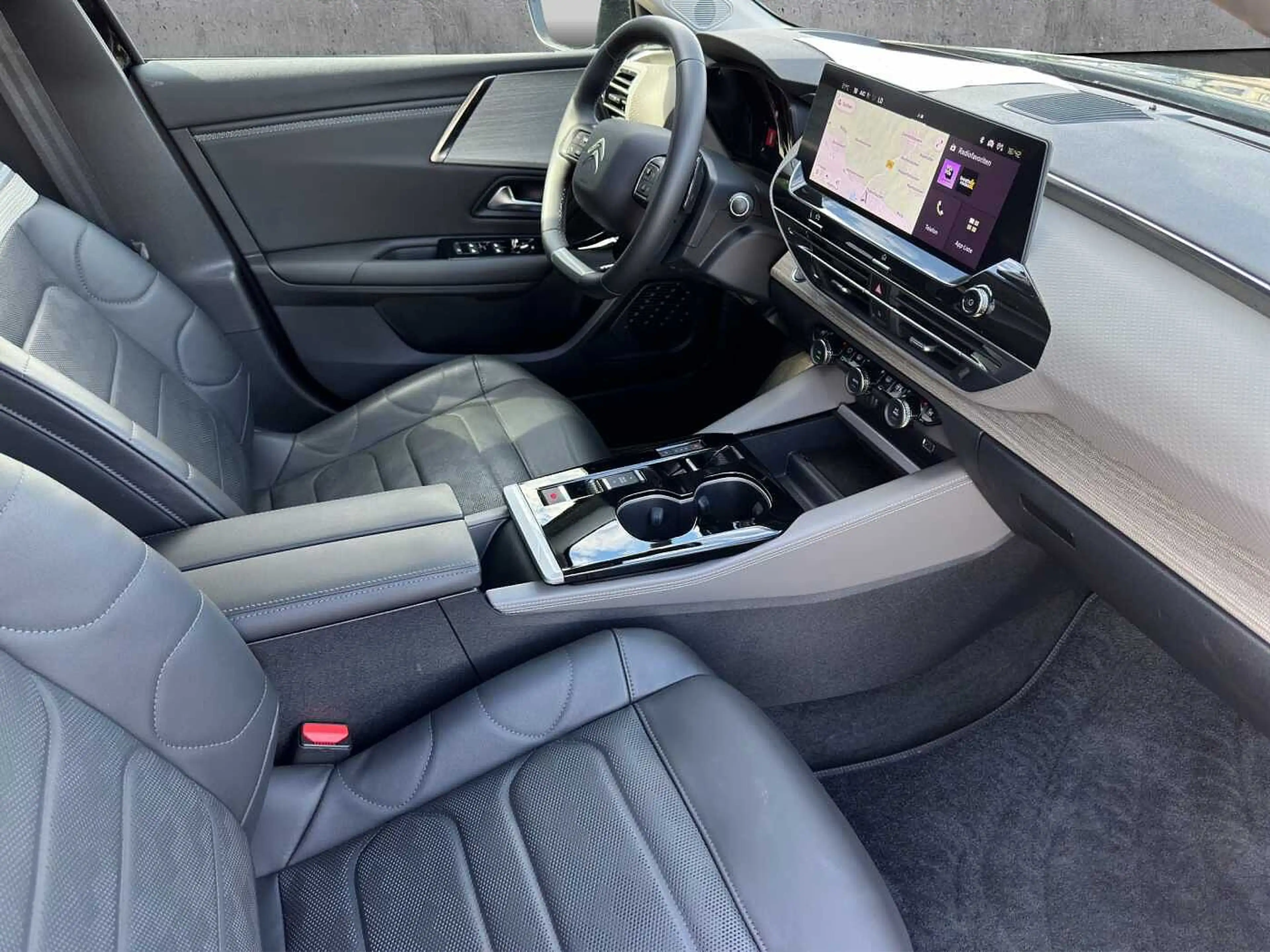 Citroen C5 X 145 Hybrid Plus //Winterpaket/LED /Kamera — photo 9
