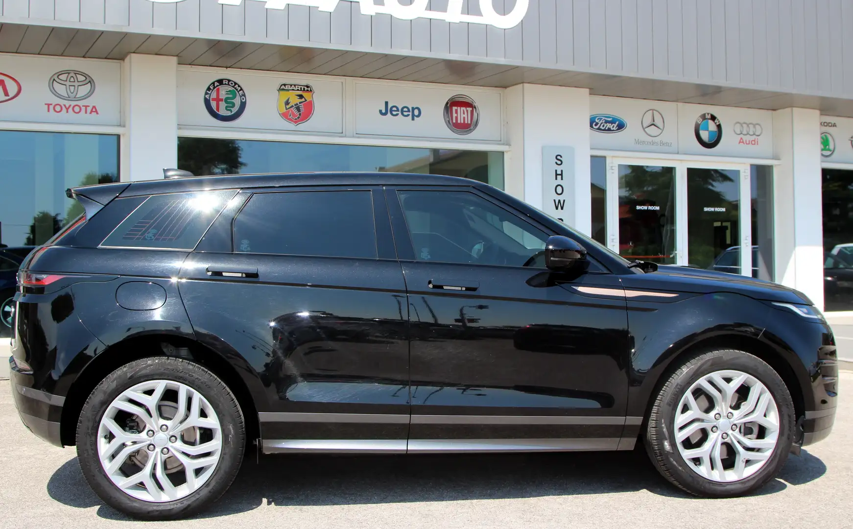 Land Rover Range Rover Evoque Range Rover Evoque II 2019 2.0d i4 mhev SE awd Nero - 2