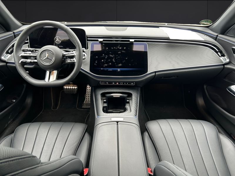 Mercedes-Benz E 450 d 4MATIC T-Modell AMG*AHV*Fahrassitenz — photo 12