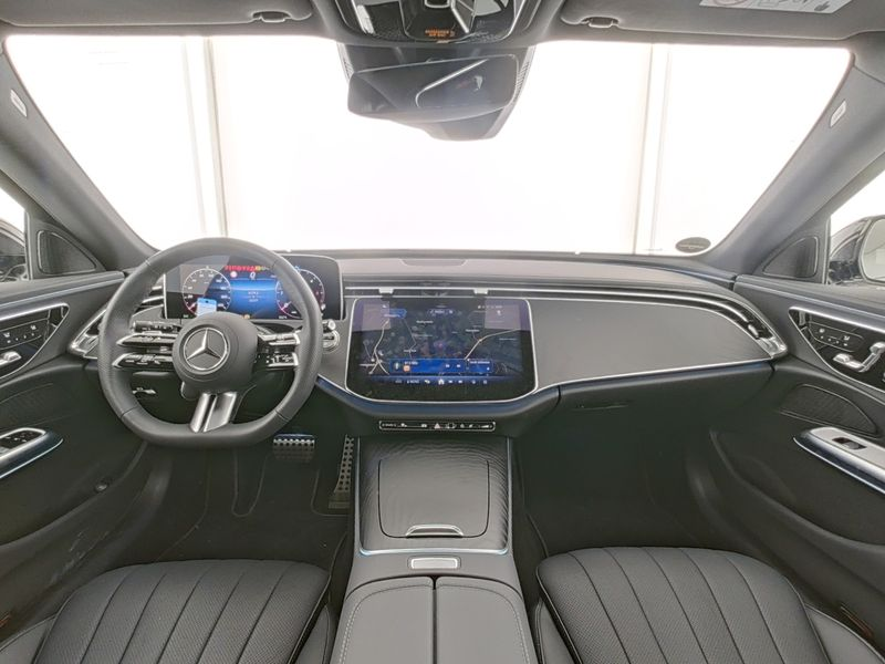 Mercedes-Benz E 450 d 4MATIC T-Modell AMG*AHV*Fahrassitenz — photo 6