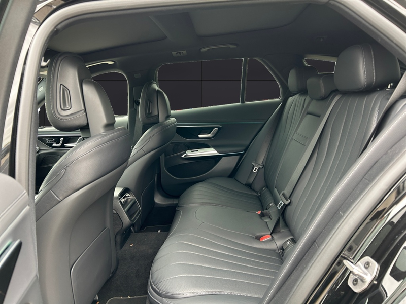 Mercedes-Benz E 450 d 4MATIC T-Modell AMG*AHV*Fahrassitenz — photo 13
