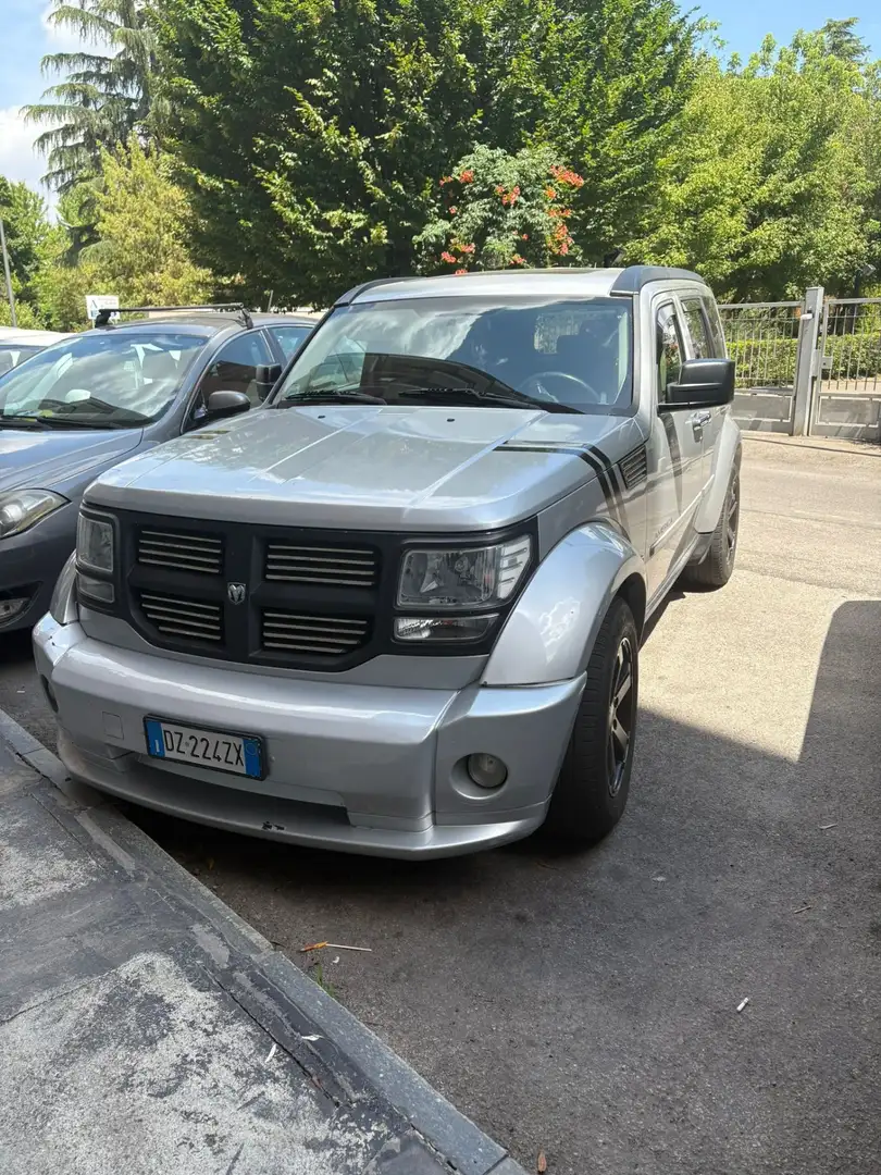 Dodge Nitro 2.8 L4 crd 16v SXT 4wd auto dpf - 1