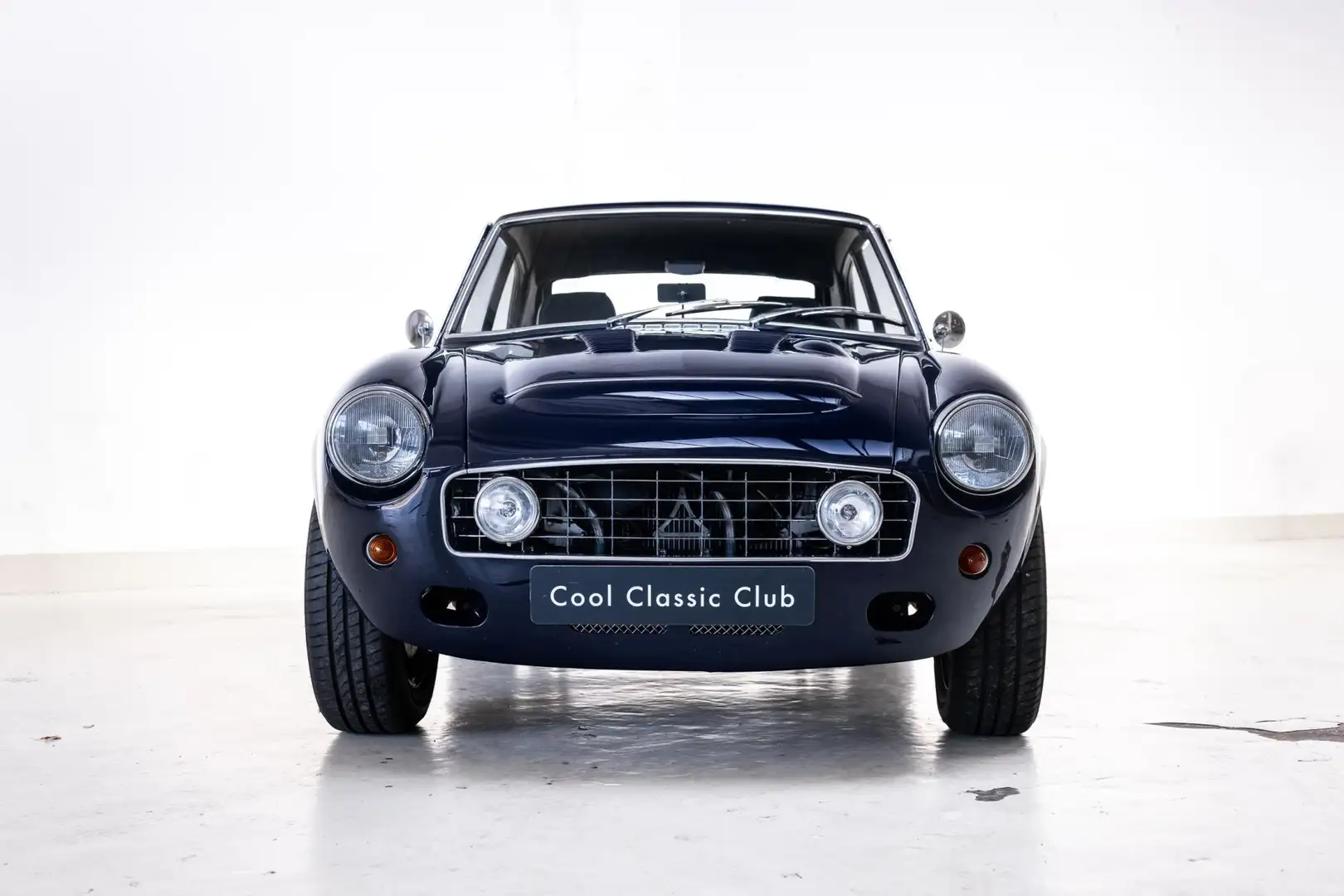 MG B type GT V8 Restomod - Custom Build - Buick V8 - Modrá - 2