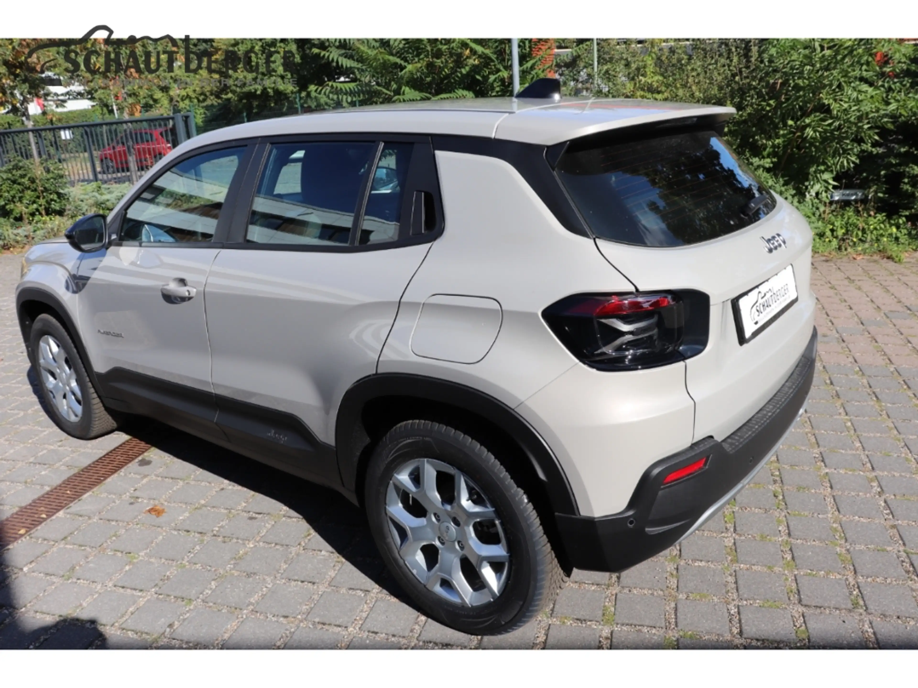 Jeep Avenger Altitude Mild-Hybrid inkl. R-Kamera, Navi LMF, PDC — photo 4