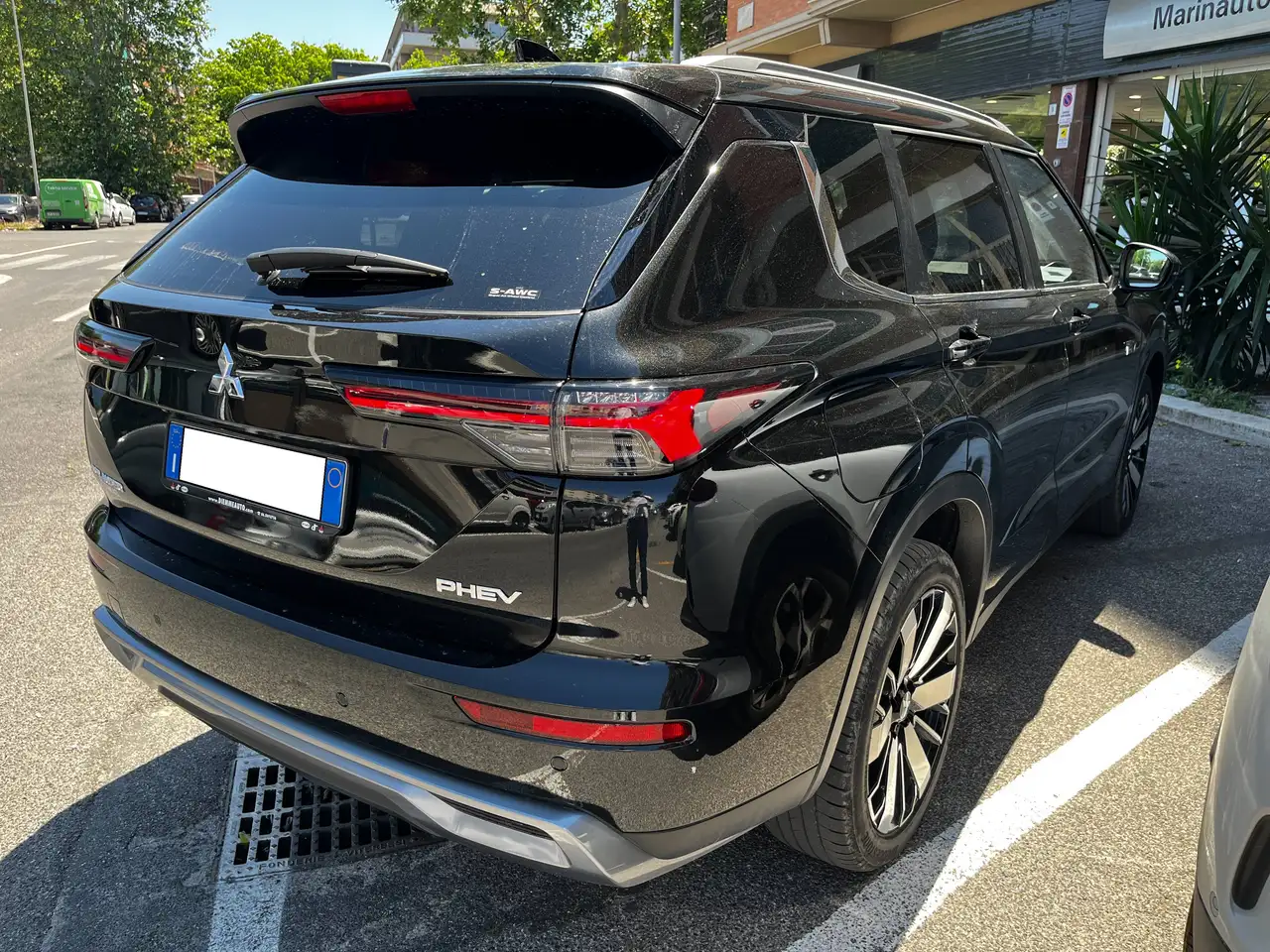 Mitsubishi Outlander 2026