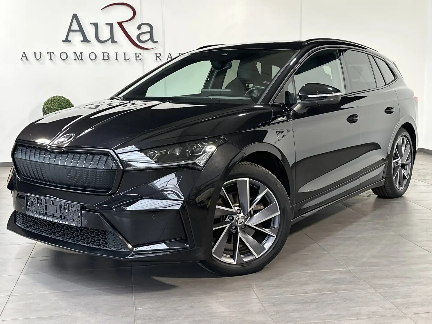 Skoda Enyaq IV 60 Sportline NAV+LED+PANORMA+CARPLAY+SH Schwarz - 2