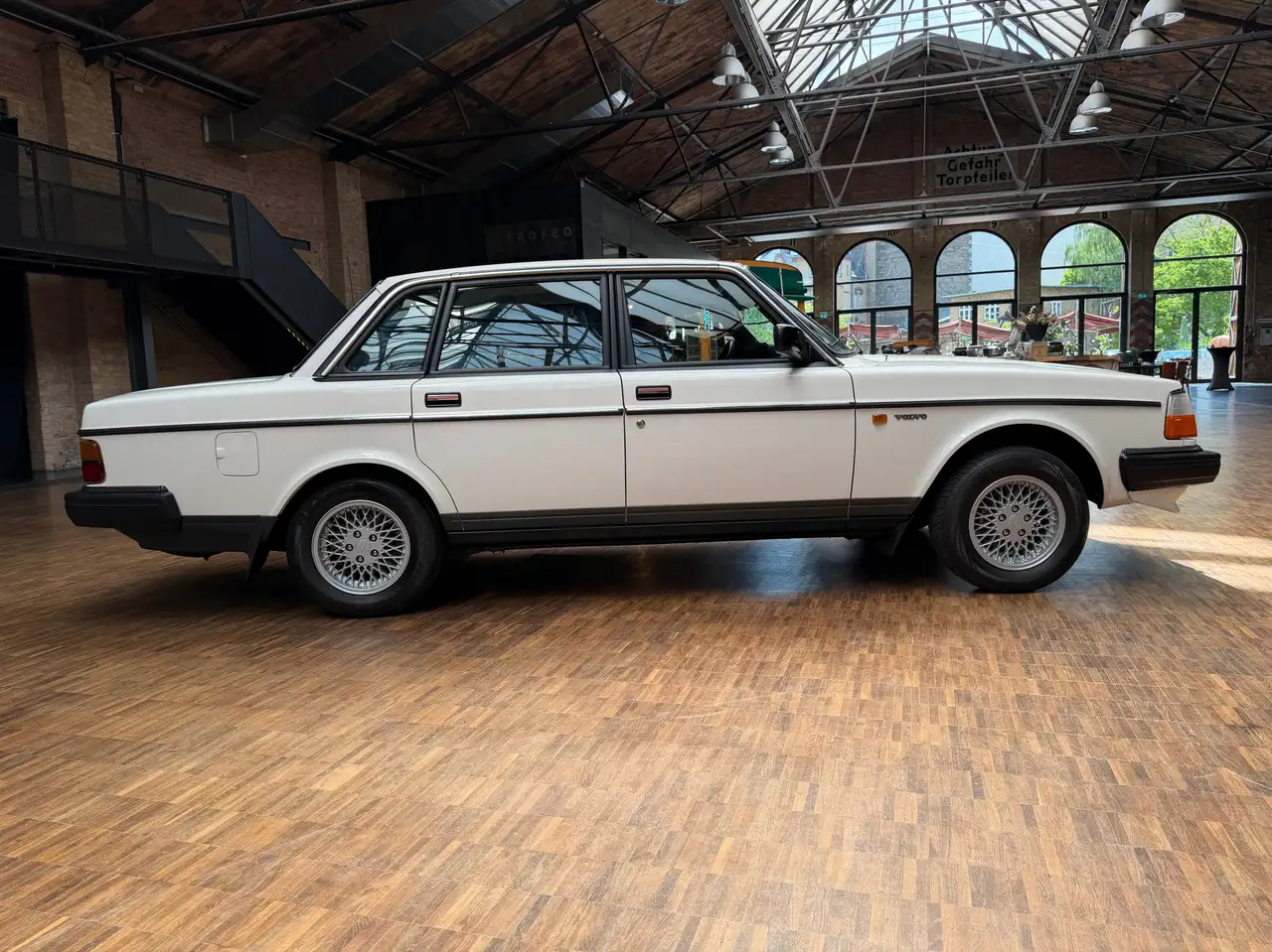 Volvo 240 GL, foto 7