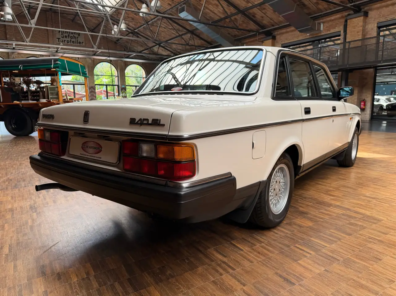 Volvo 240 GL, foto 10