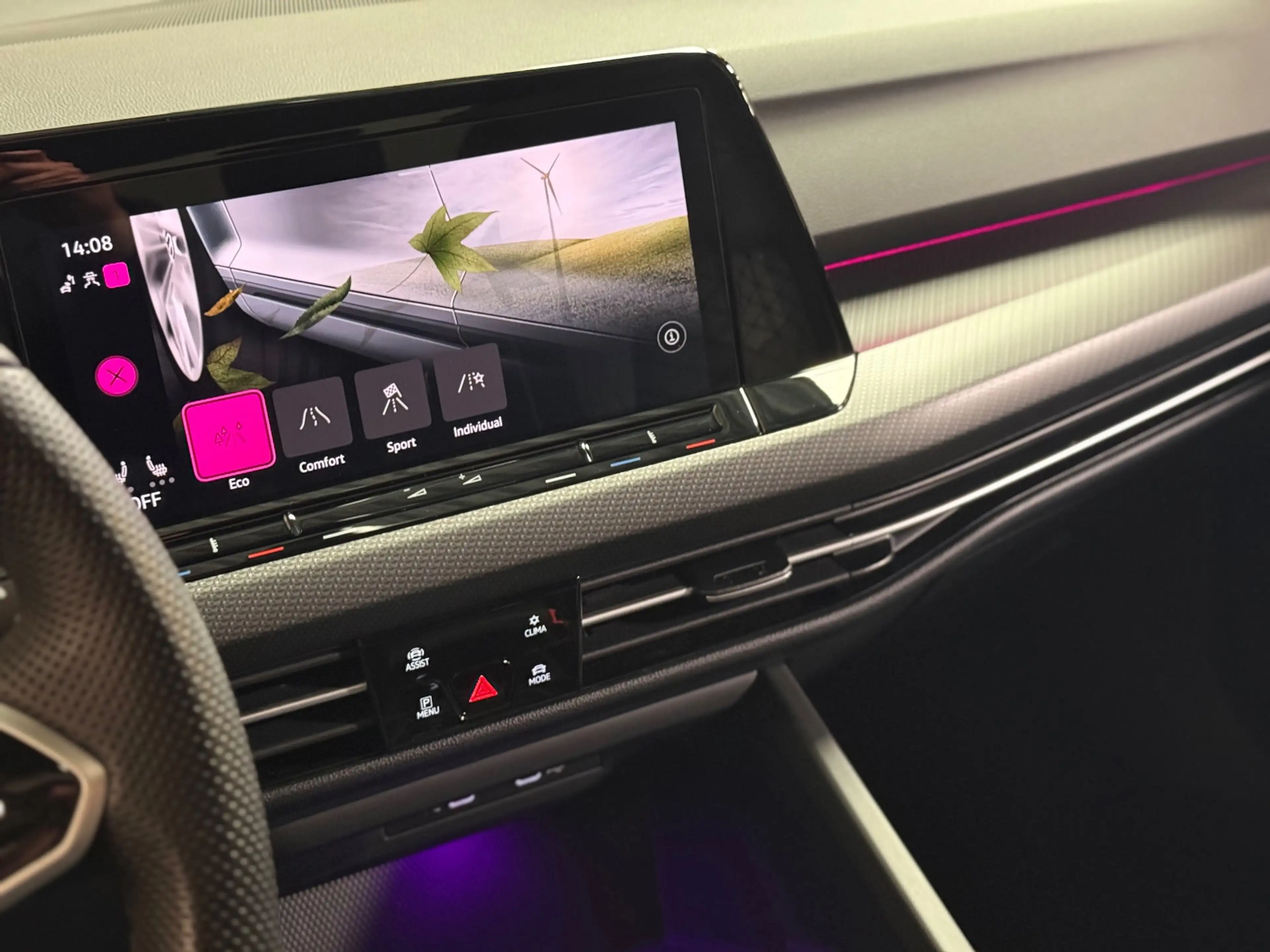 Volkswagen Golf 1.5 eTSI R-Line Edition | Pano | Keyless | Carplay — photo 23
