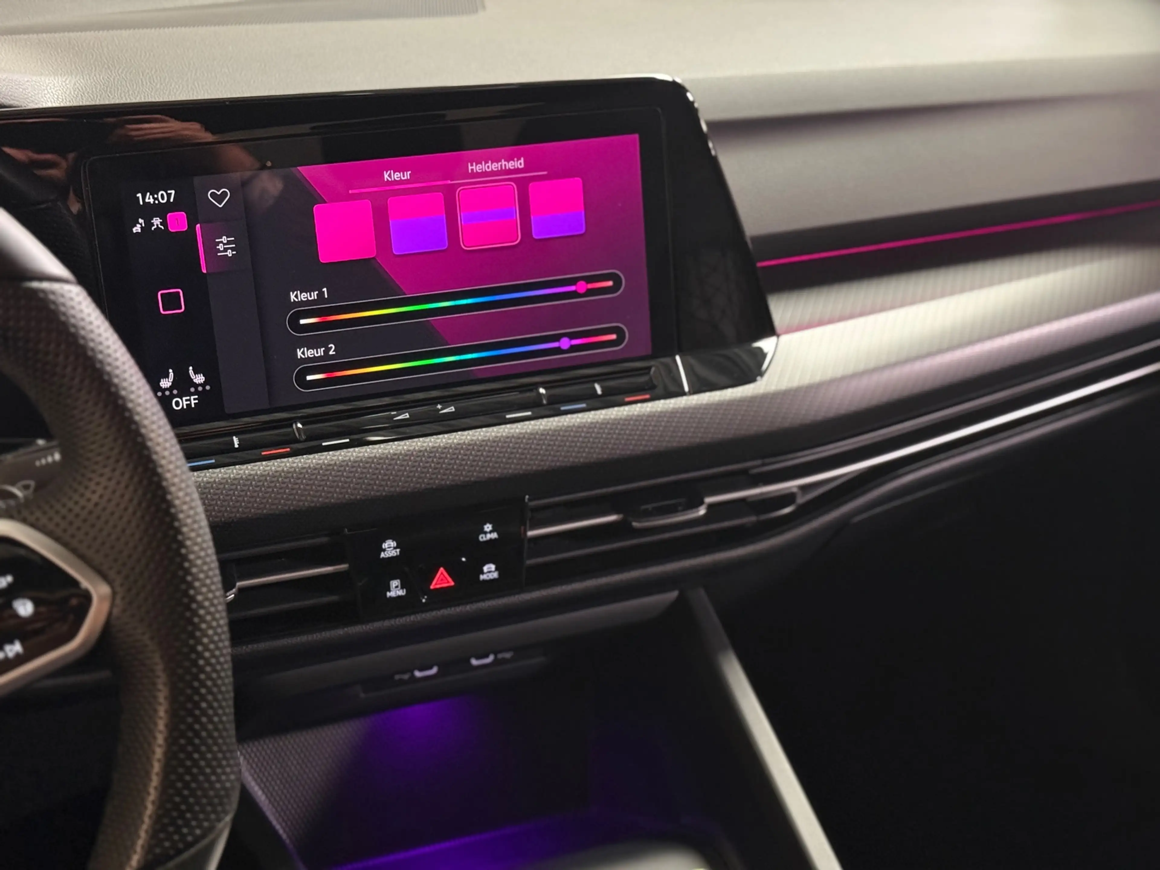 Volkswagen Golf 1.5 eTSI R-Line Edition | Pano | Keyless | Carplay — photo 20