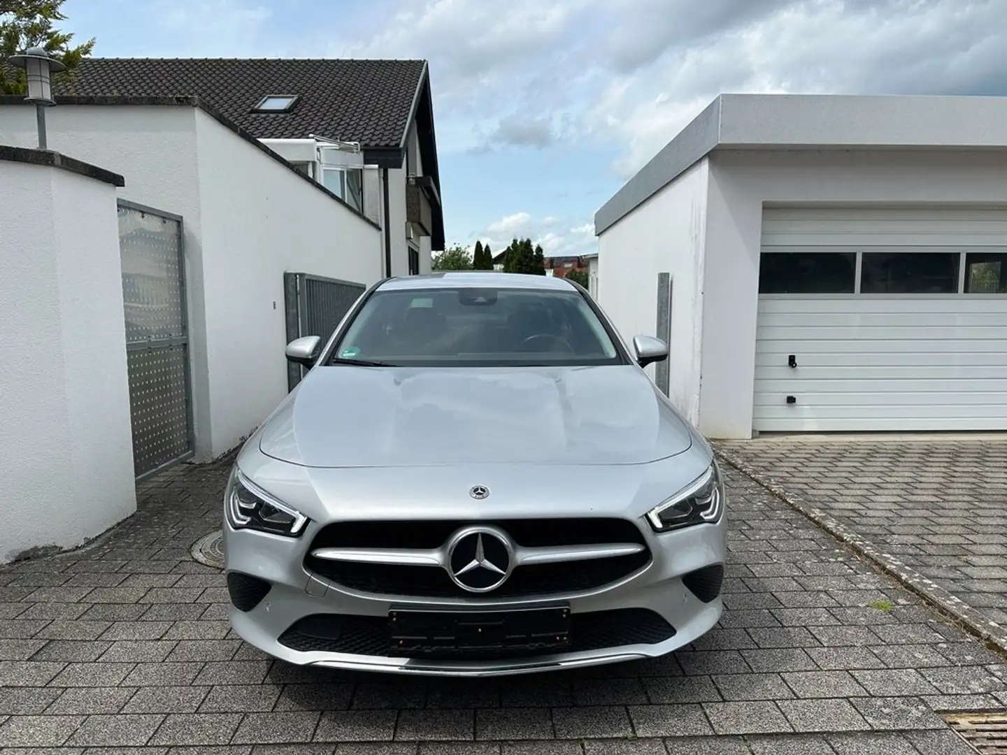 Mercedes-Benz CLA 220 CLA 220 d Coupé Progressive -LED-AUTOMA-NAVI- Gris - 2