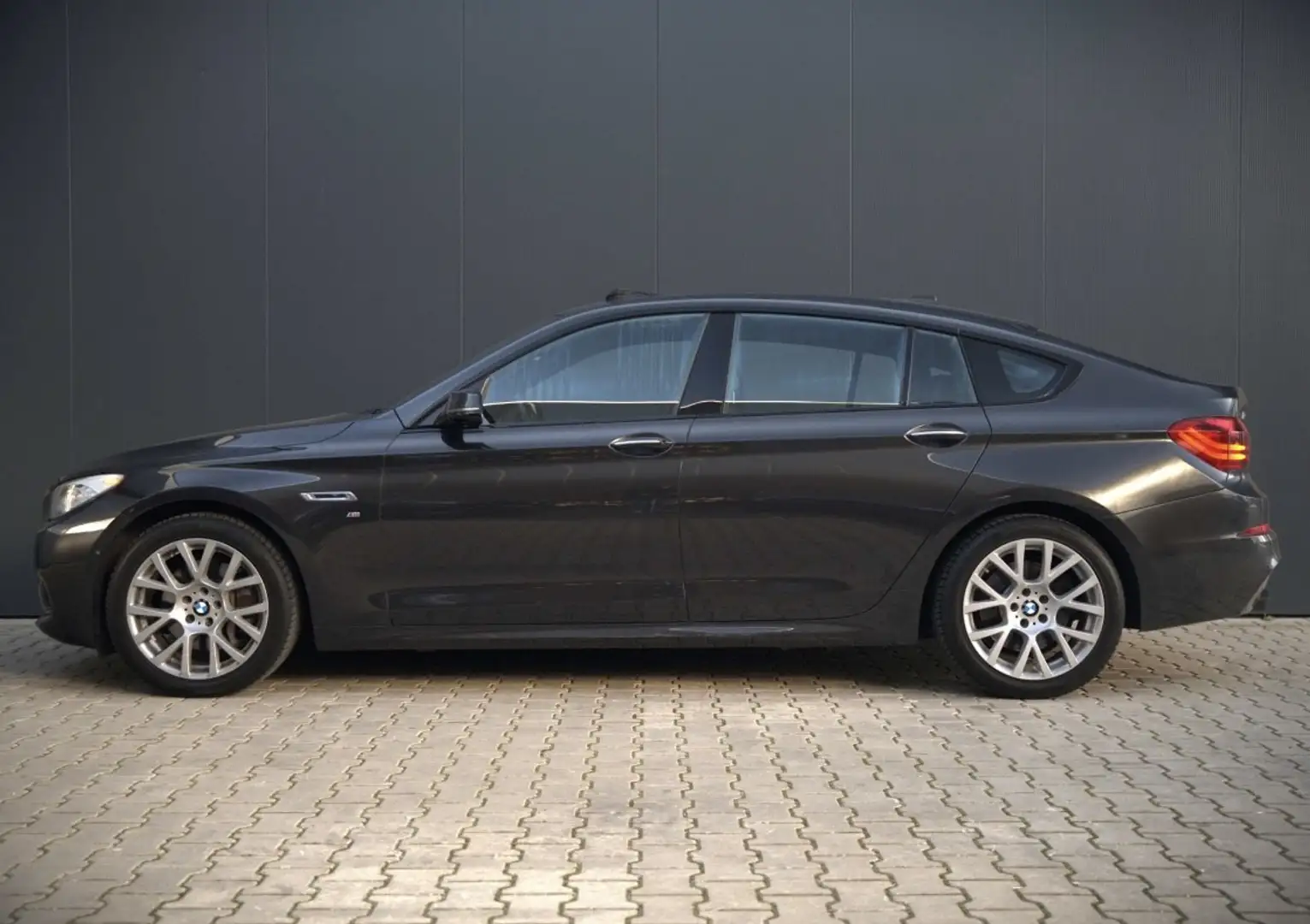 BMW 530 530dA Gran Turismo - 2