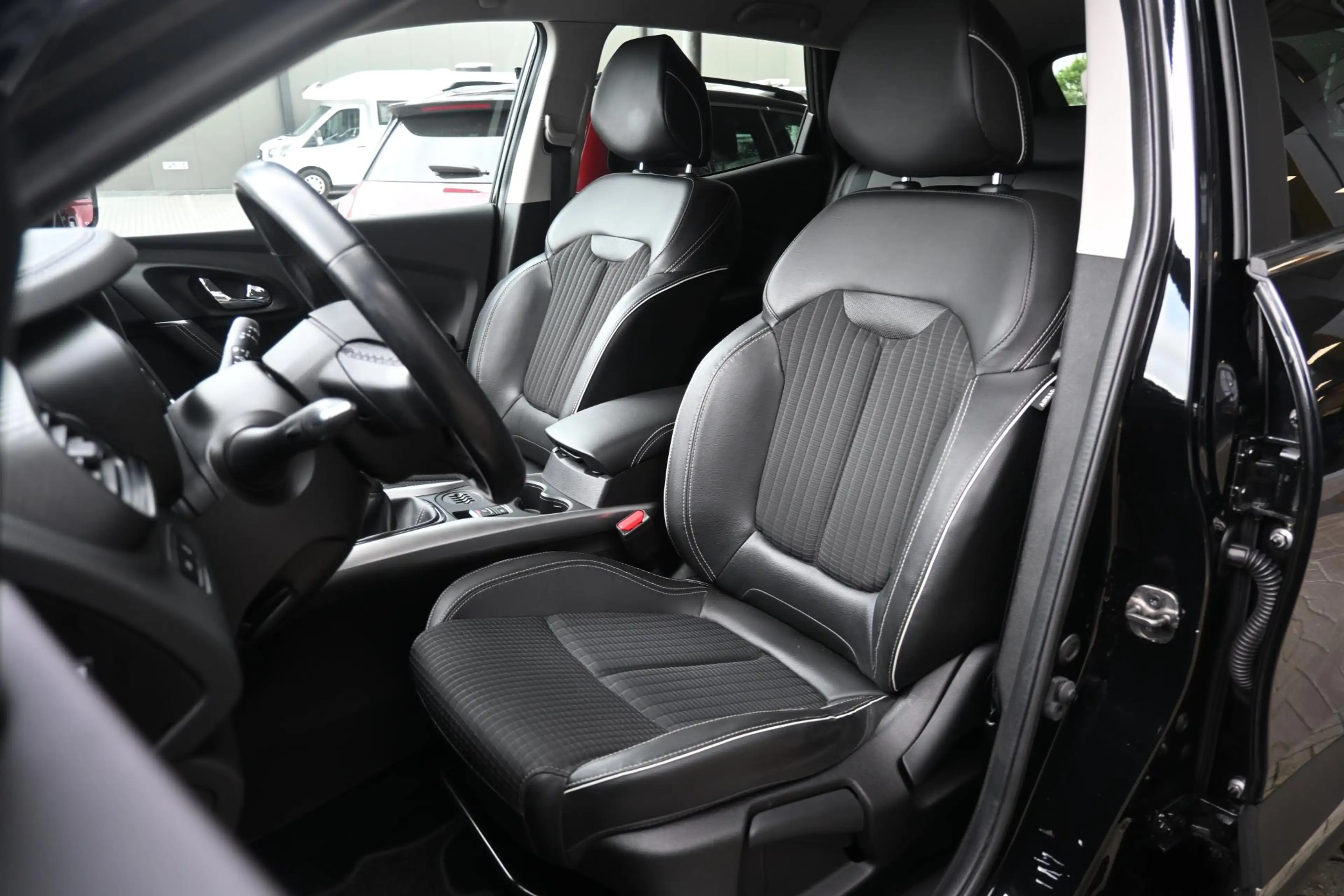 Renault Kadjar TCe 130 Bose | TREKHAAK | CAMERA | NAVI | CRUISE C — photo 11