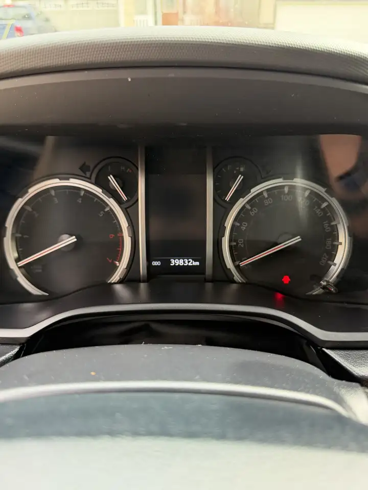 Toyota 4-Runner снимка Toyota 4-Runner