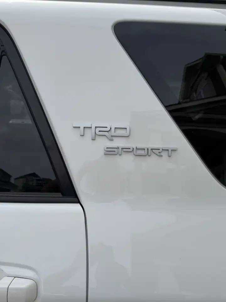 Toyota 4-Runner снимка Toyota 4-Runner