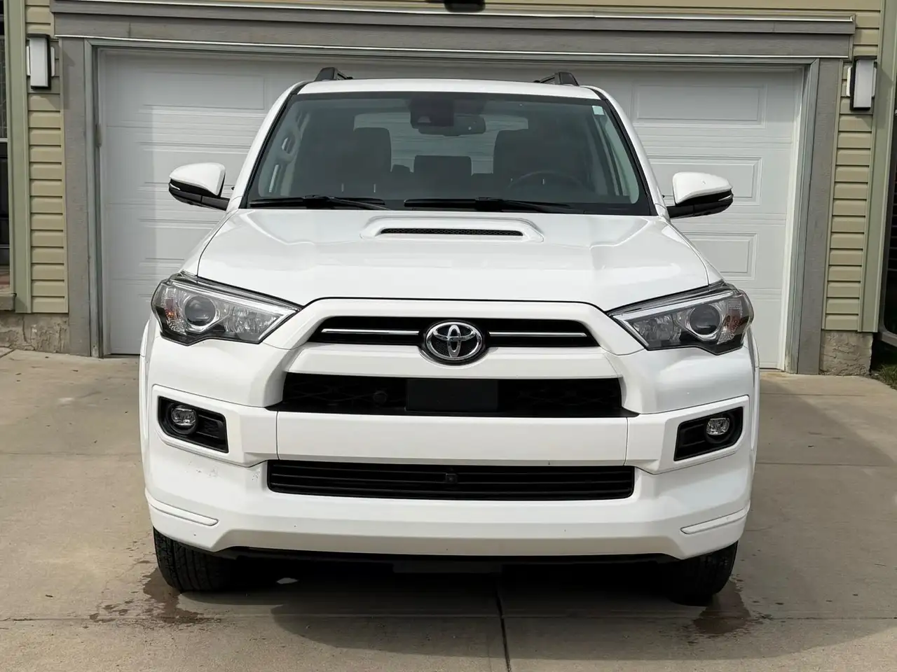 Toyota 4-Runner снимка Toyota 4-Runner